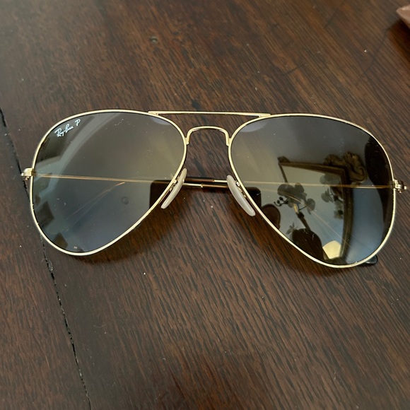 Ray-Ban Aviator Sunglasses Gold Frame Polarized - Picture 3 of 4